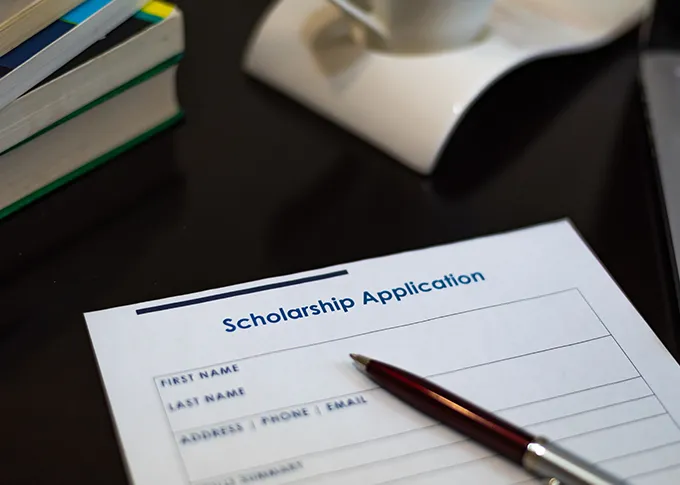 Study Abroad Scholarships & Grants to Apply For Now
